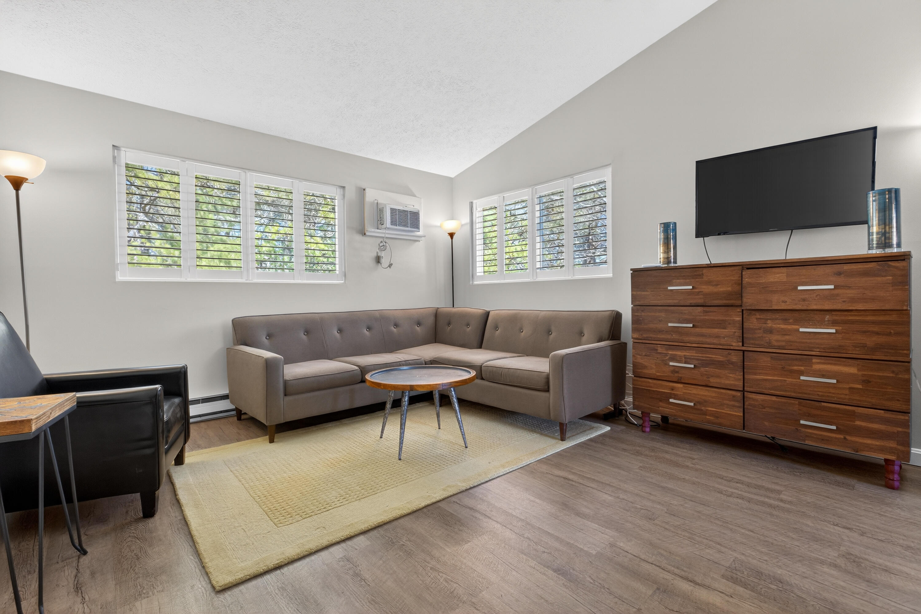 60 Pine Hill Road South, Unit 315 Cape Neddick, ME 03902 - Photo 20 of 35 photos_high_resolution_60_Pine_Hill_Rd_S