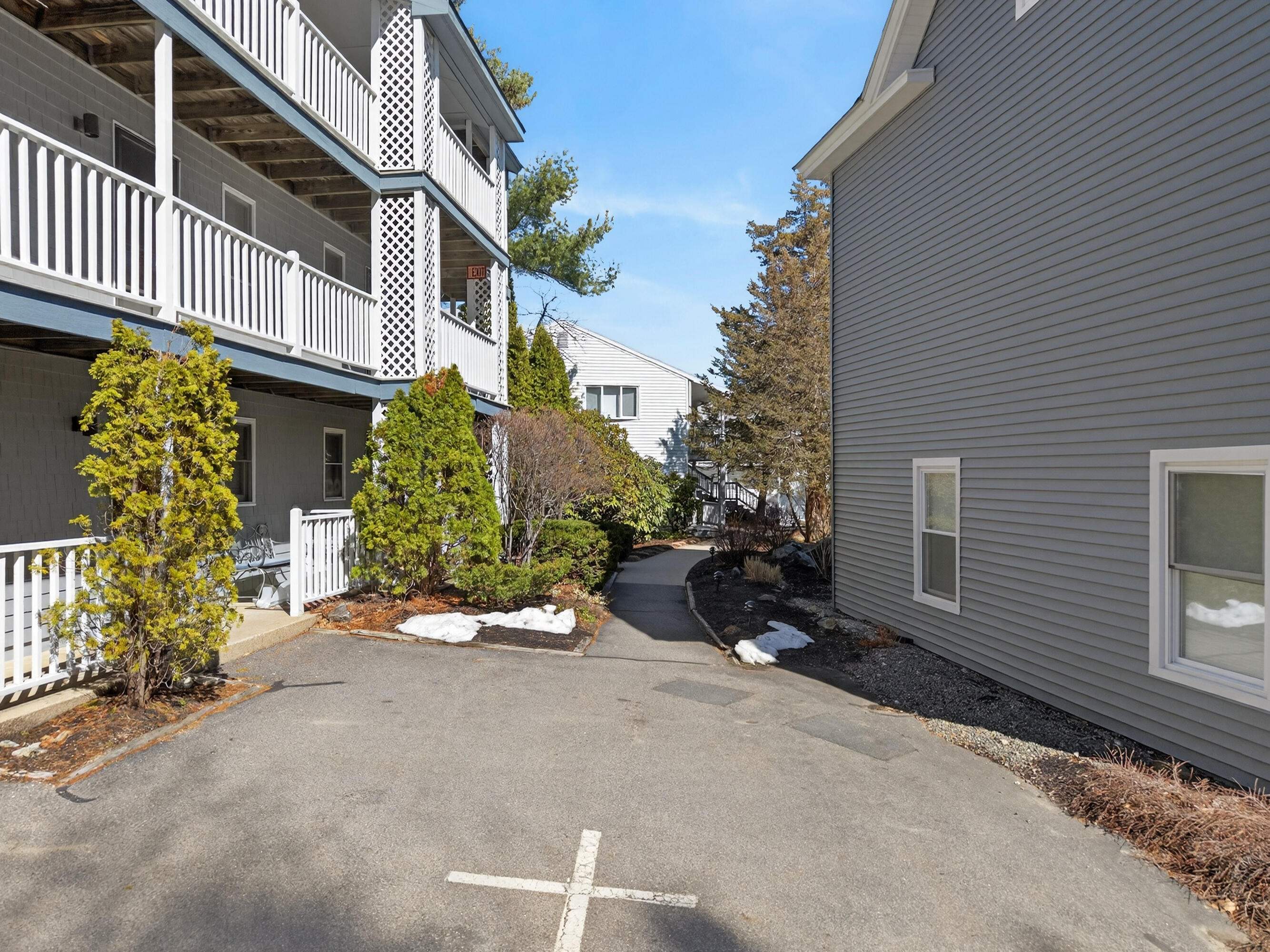 60 Pine Hill Road South, Unit 315 Cape Neddick, ME 03902 - Photo 4 of 35 photos_high_resolution_60_Pine_Hill_Rd_S