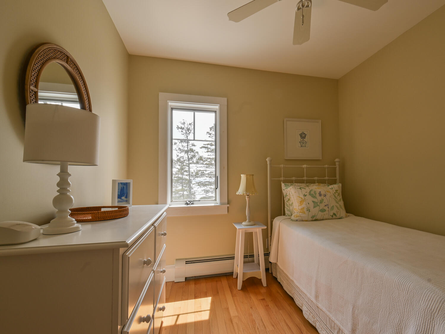 310 Red Point Road Swans Island, ME 04685 - Photo 30 of 50 Bedroom 3