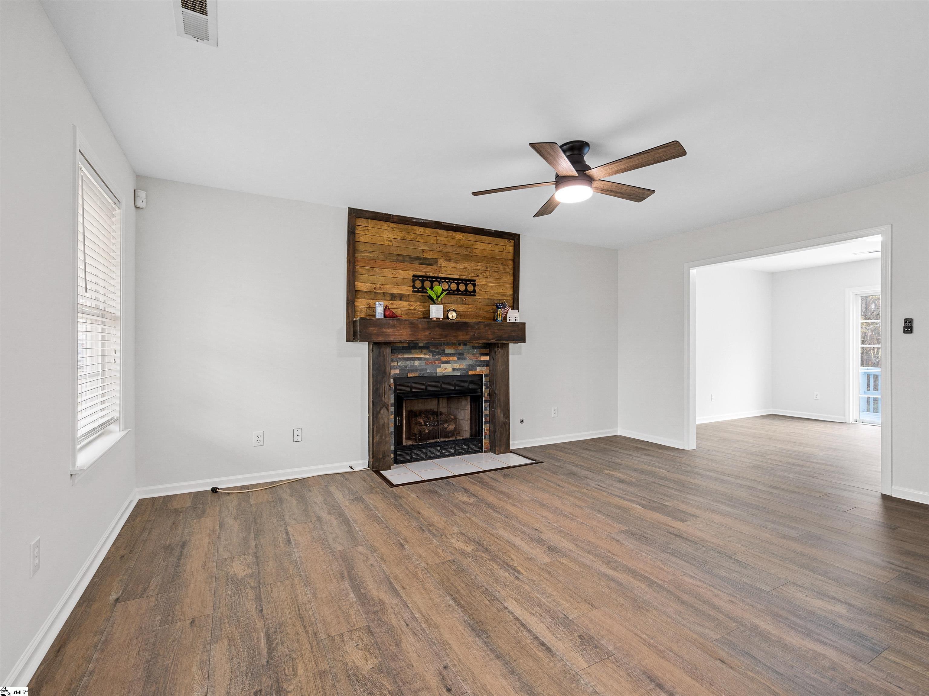 312 Red Fox Lane Chesnee, SC 29323 - Photo 4 of 36