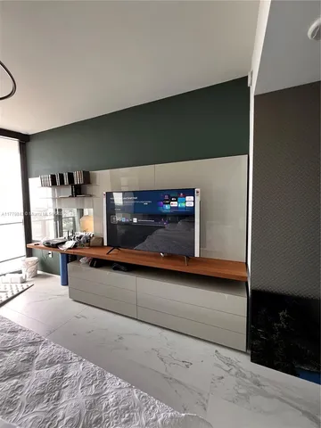 $34,000 | 1000 Biscayne Boulevard, Unit 4402, Miami, FL 33132