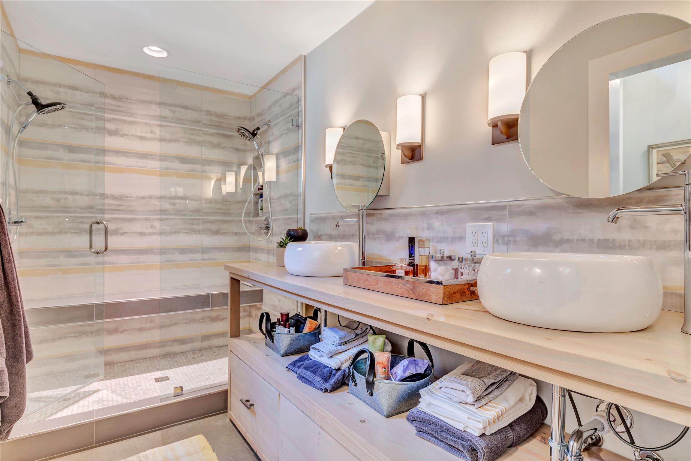 255 Cherokee Road Nashville, TN 37205 - Photo 5 of 30 a bathroom with a sink and a mirror