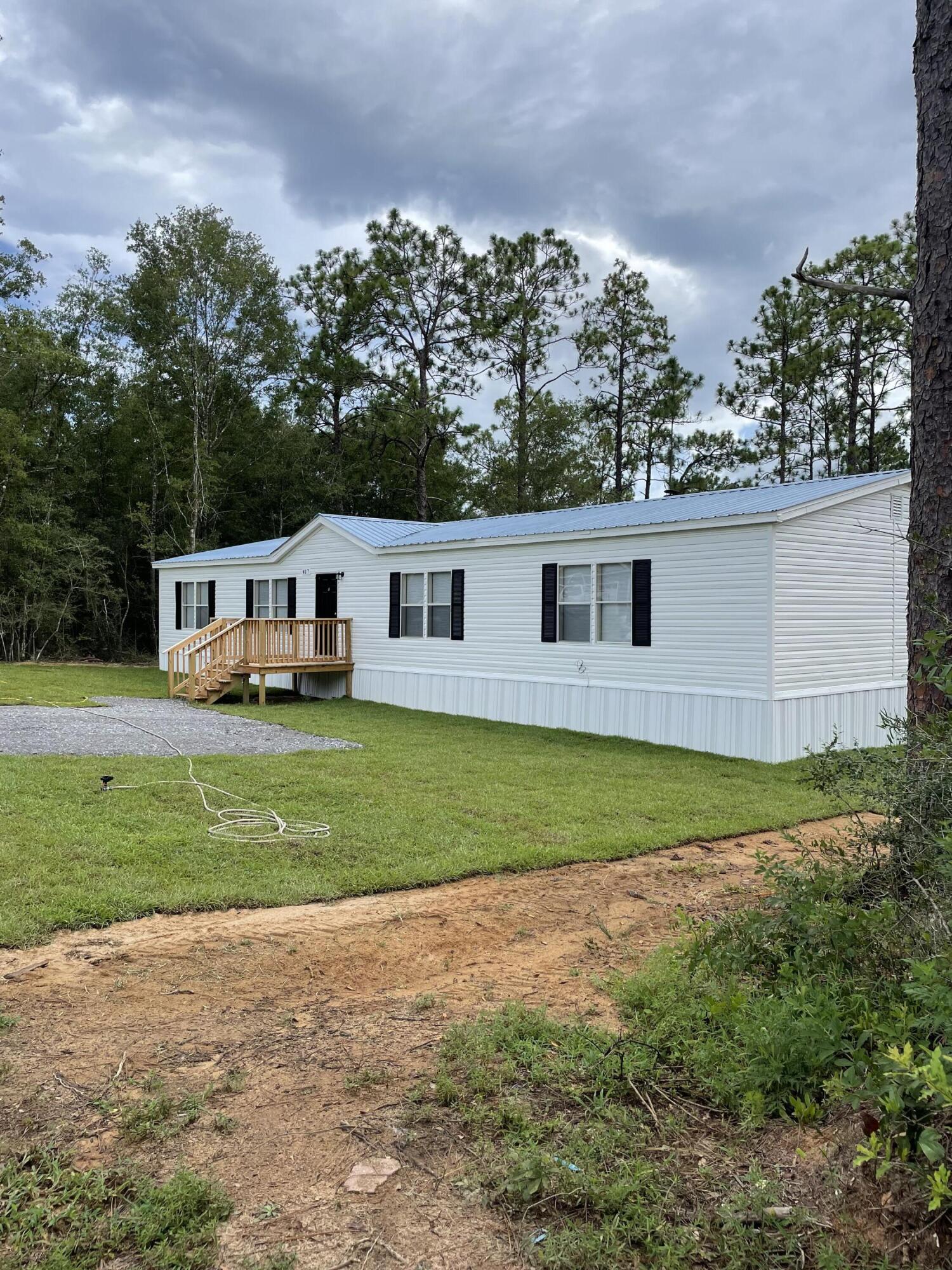 417 Howlin Road DeFuniak Springs, FL 32433 - Photo 2 of 16 IMG-9003