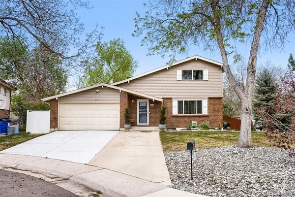 $649,900 | 8901 West Radcliffe Place, Littleton, CO 80123