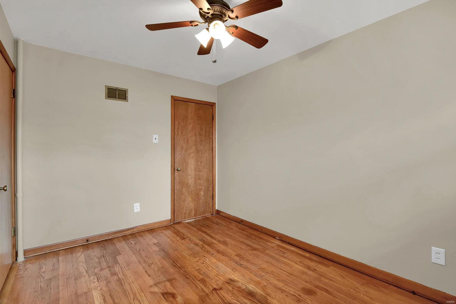 2307 Ruckert Avenue St. Louis, MO 63114 - Photo 8 of 13 Gallery Image 8