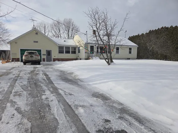 $125,000 | 5356 Bennoch Road, Lagrange, ME 04453