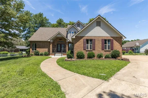 $389,900 | 532 Loretta Court, Farmington, MO 63640