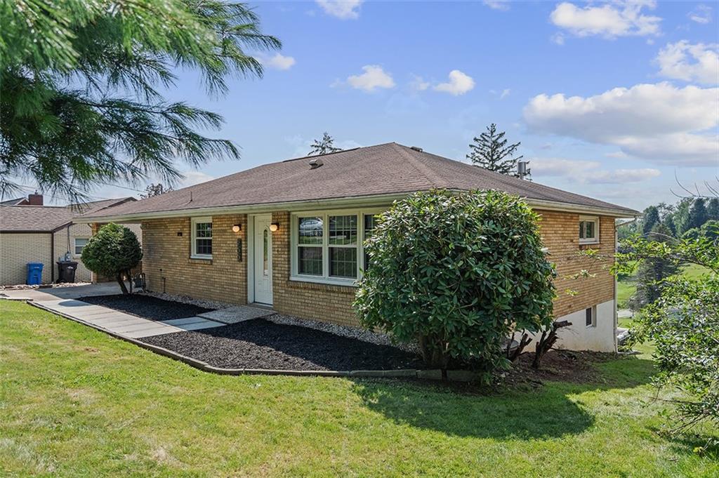 900 North Whitmore Road Irwin, PA 15642 - Photo 2 of 26 Gallery Image 2