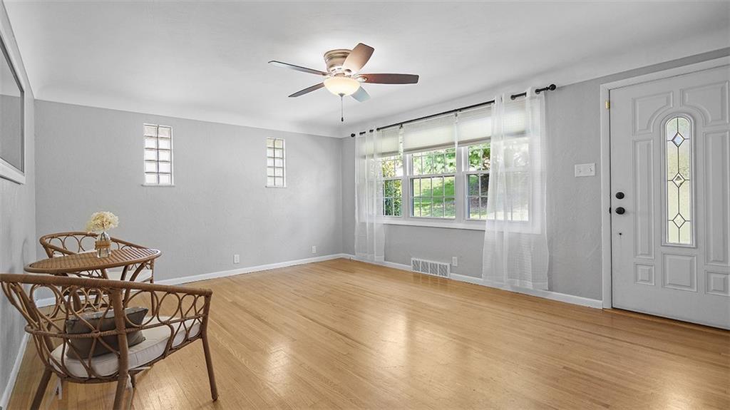 900 North Whitmore Road Irwin, PA 15642 - Photo 4 of 26 Gallery Image 4