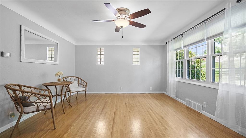 900 North Whitmore Road Irwin, PA 15642 - Photo 5 of 26 Gallery Image 5