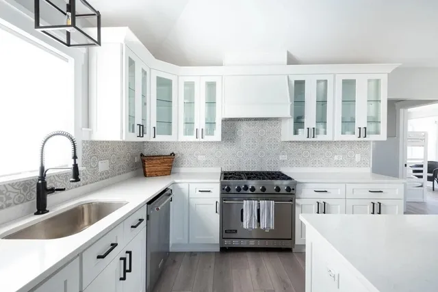 $3,000 | 122 Williams Street, Williams Bay, WI 53191