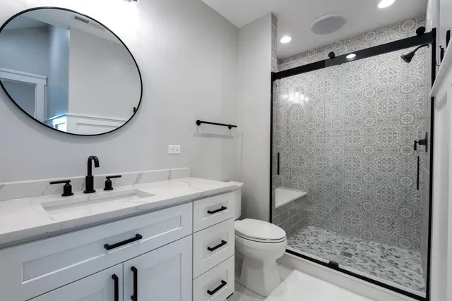 $3,000 | 122 Williams Street, Williams Bay, WI 53191