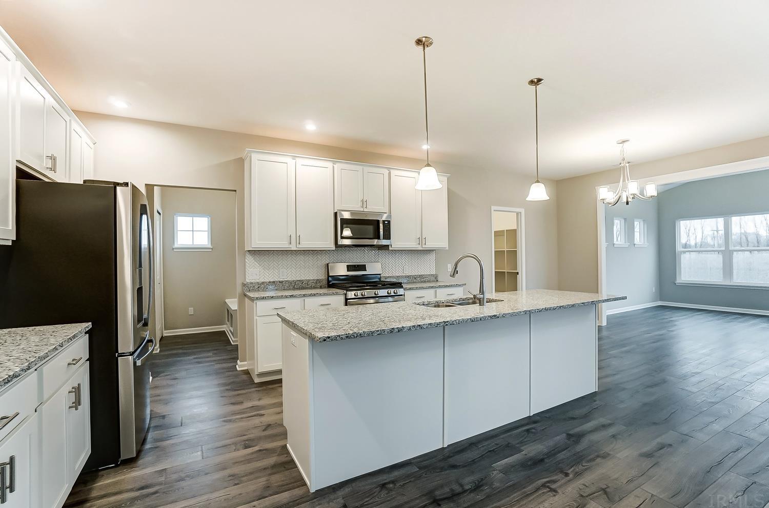 904 Meravi Cove Fort Wayne, IN 46818 - Photo 12 of 31 Gallery Image 12