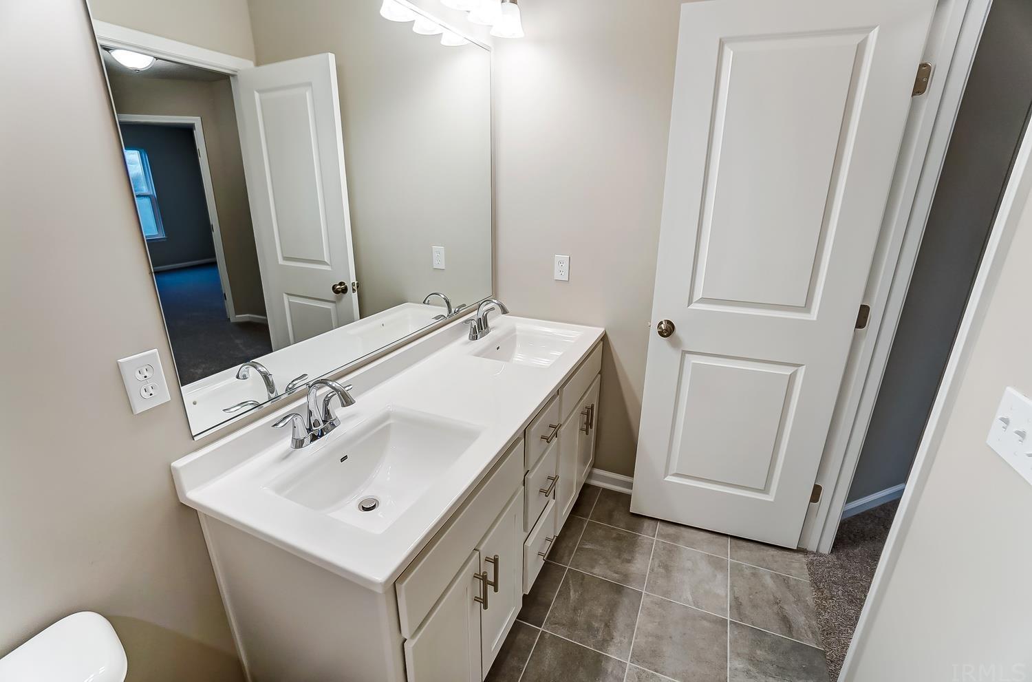 904 Meravi Cove Fort Wayne, IN 46818 - Photo 27 of 31 Gallery Image 27
