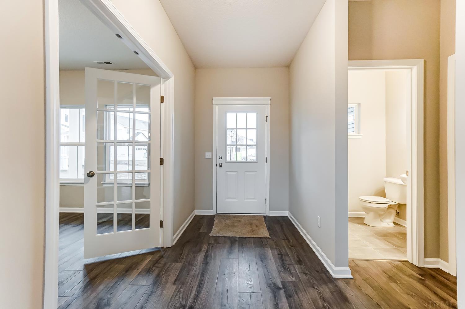 904 Meravi Cove Fort Wayne, IN 46818 - Photo 4 of 31 Gallery Image 4