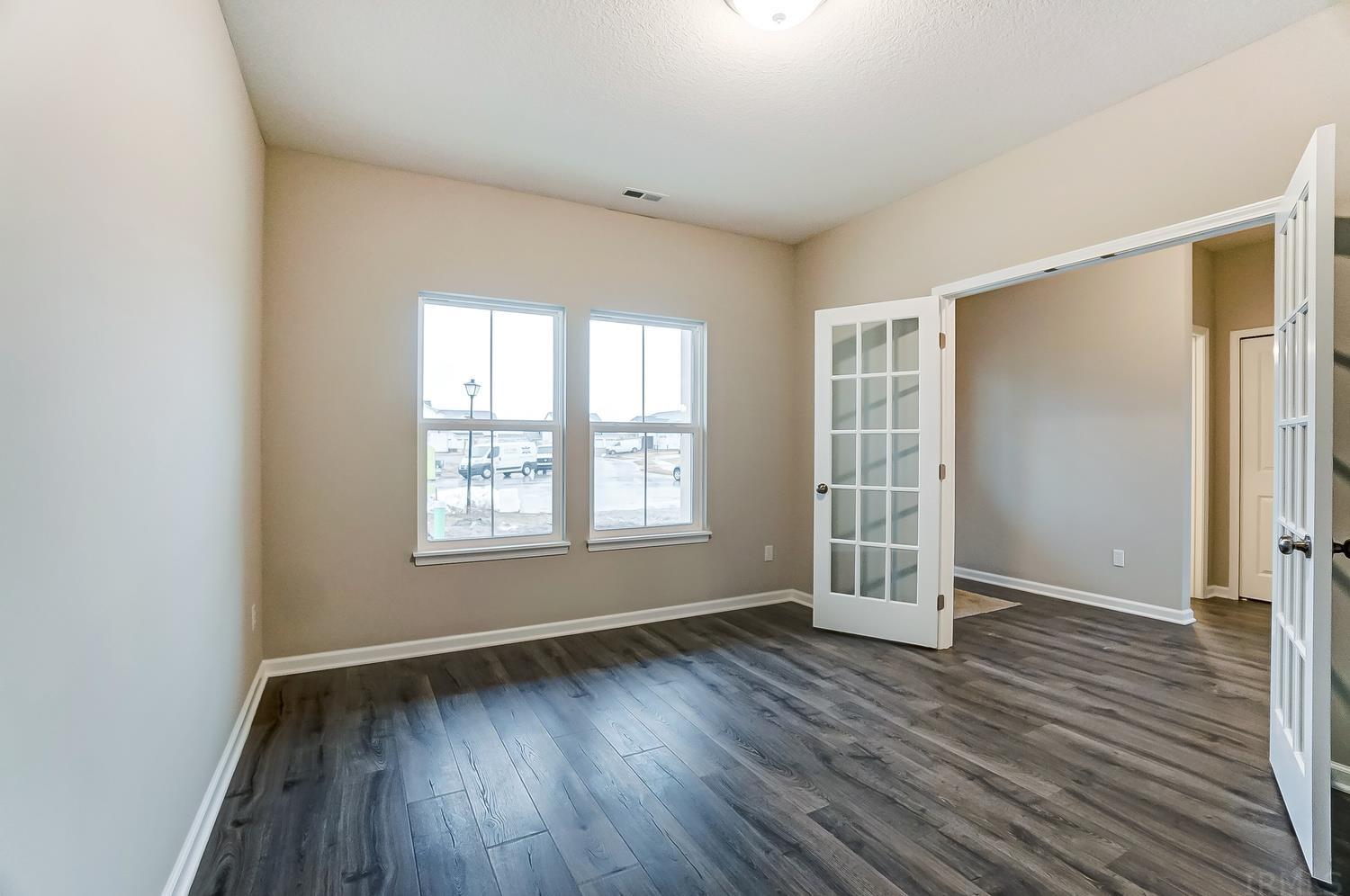 904 Meravi Cove Fort Wayne, IN 46818 - Photo 5 of 31 Gallery Image 5
