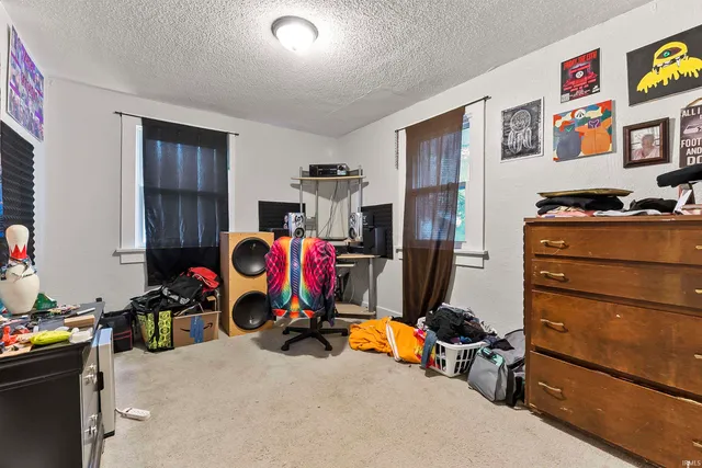 $177,900 | 2338 North Clinton Street, Fort Wayne, IN 46805