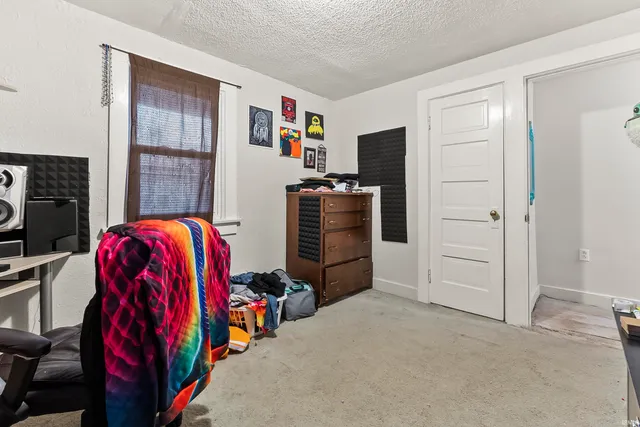 $177,900 | 2338 North Clinton Street, Fort Wayne, IN 46805