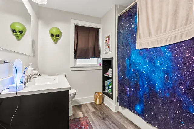 $177,900 | 2338 North Clinton Street, Fort Wayne, IN 46805