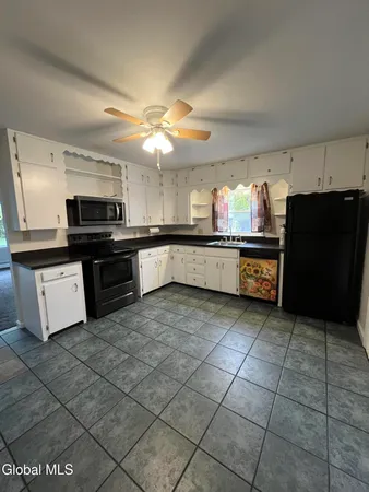$25,200 | 36 Glenville Street, Unit 1, Rotterdam, NY 12306