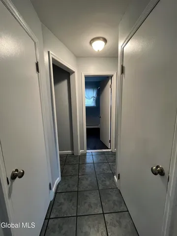 $2,200 | 36 Glenville Street, Unit 1, Rotterdam, NY 12306