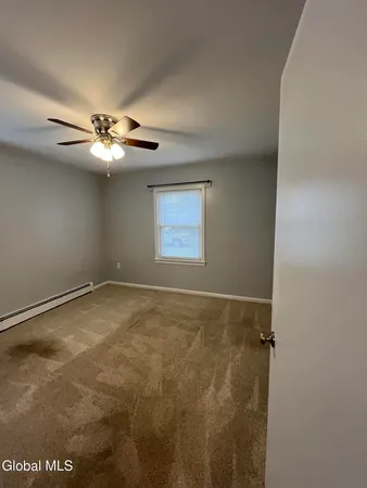 $25,200 | 36 Glenville Street, Unit 1, Rotterdam, NY 12306