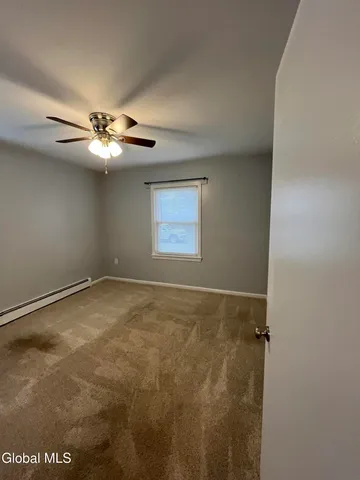 $2,200 | 36 Glenville Street, Unit 1, Rotterdam, NY 12306