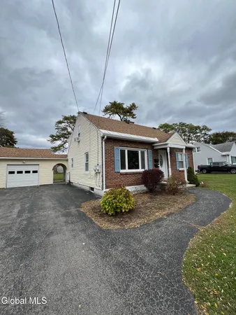 $25,200 | 36 Glenville Street, Unit 1, Rotterdam, NY 12306