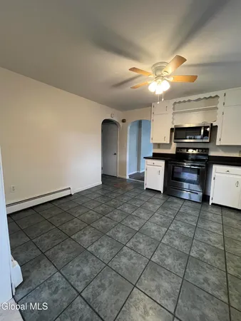 $25,200 | 36 Glenville Street, Unit 1, Rotterdam, NY 12306