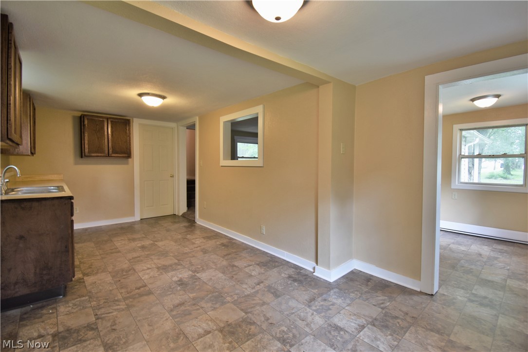 1482 Hubbard Road Hubbard, OH 44425 - Photo 11 of 19 Gallery Image 11