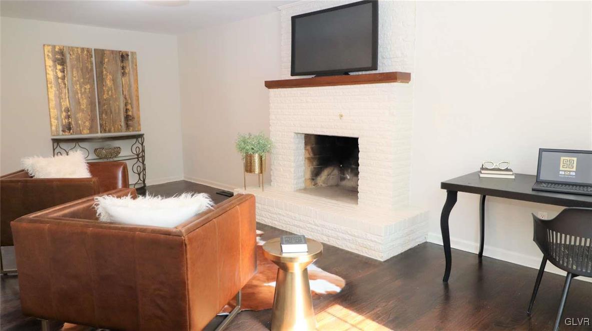 2233 Nottingham Road Allentown, PA 18103 - Photo 3 of 19 Gallery Image 3