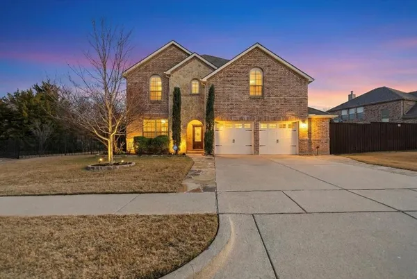 $389,900 | 401 Boxwood Trail, Forney, TX 75126