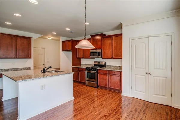 $2,150 | 129 Stonewood Creek Court, Dallas, GA 30132