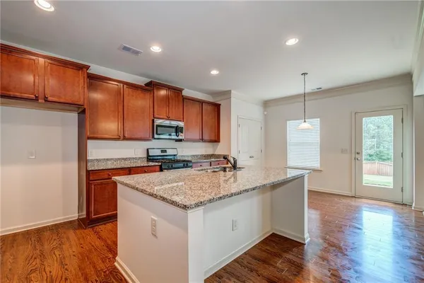 $2,150 | 129 Stonewood Creek Court, Dallas, GA 30132