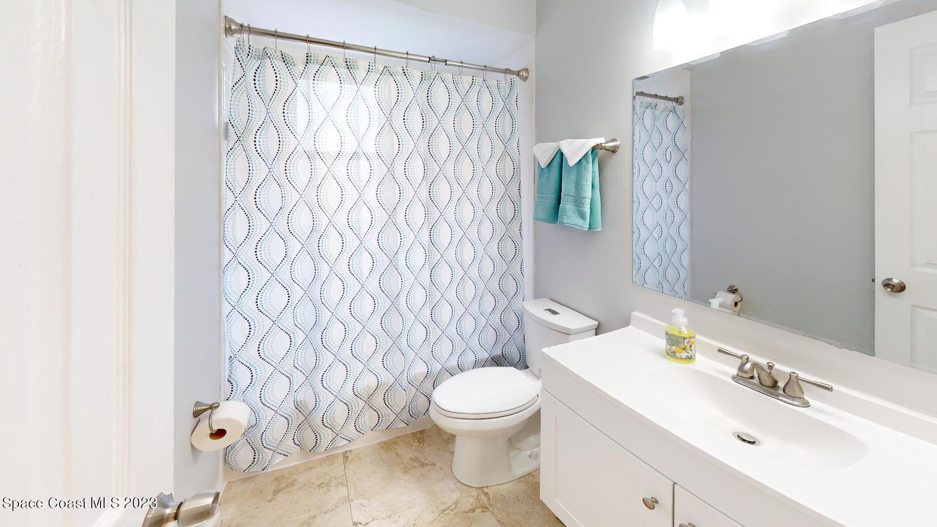 531 Trend Road Melbourne, FL 32904 - Photo 29 of 37 Guest bath 2