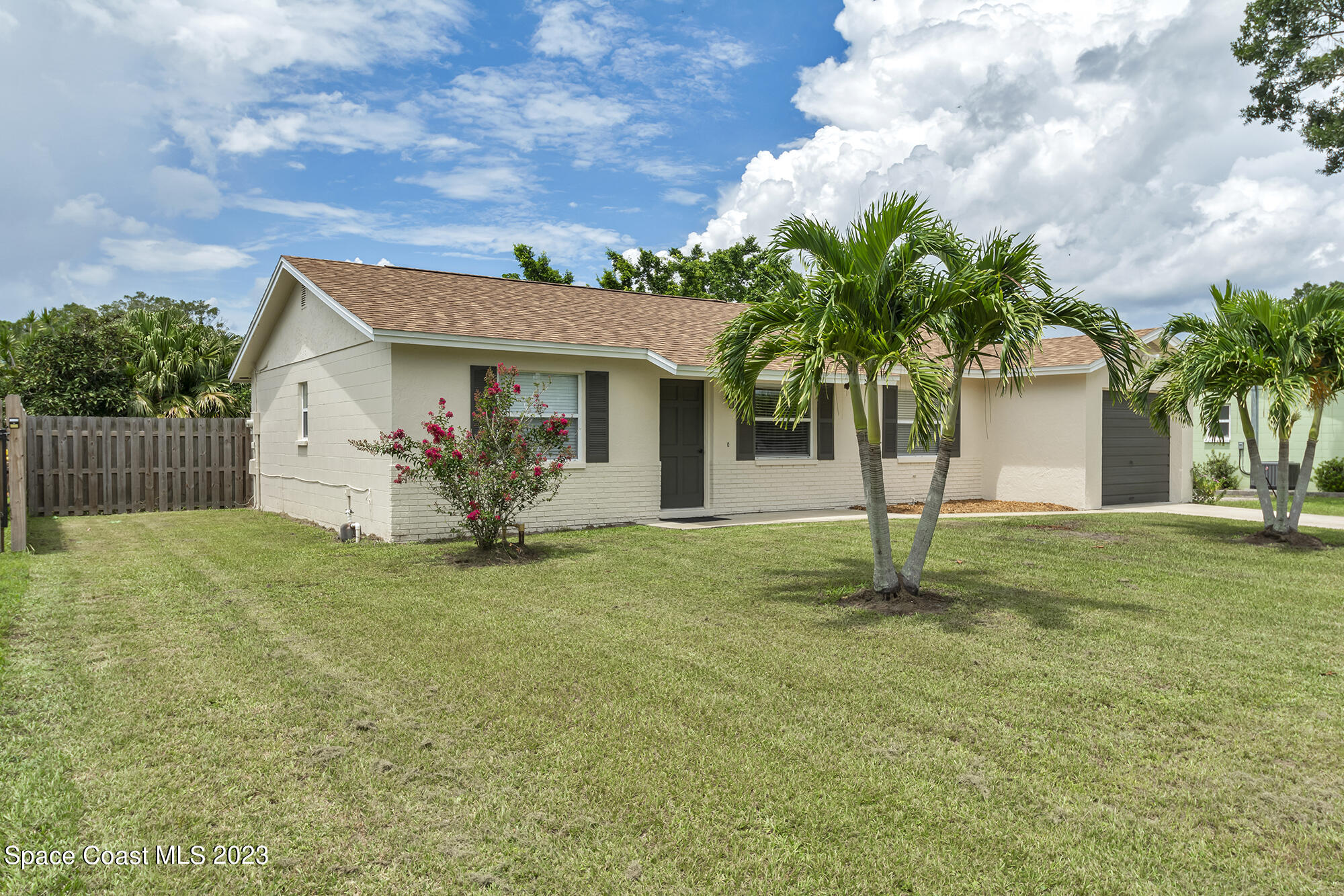 531 Trend Road Melbourne, FL 32904 - Photo 4 of 37 DSC_7955