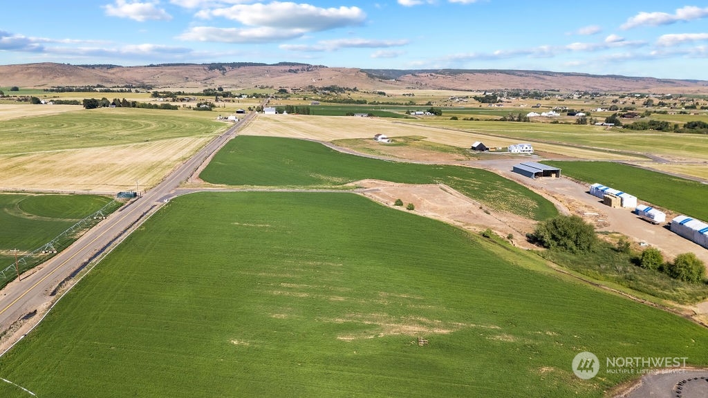 2151 Weaver Road Ellensburg, WA 98926 - Photo 4 of 12 Gallery Image 4