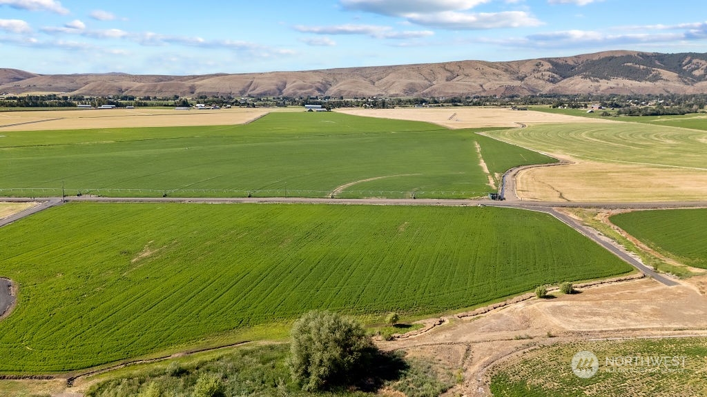 2151 Weaver Road Ellensburg, WA 98926 - Photo 7 of 12 Gallery Image 7