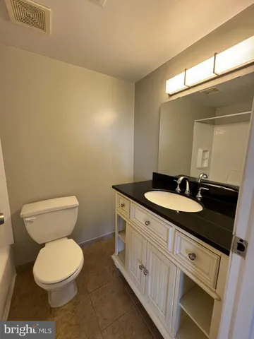 $1,900 | 12705 Dara Drive, Unit 302, Woodbridge, VA 22192