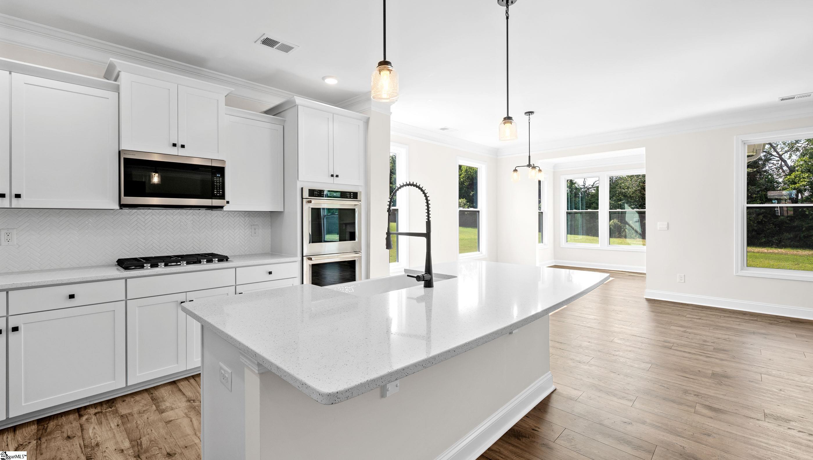 304 Oakmonte Circle Greenwood, SC 29649 - Photo 14 of 47