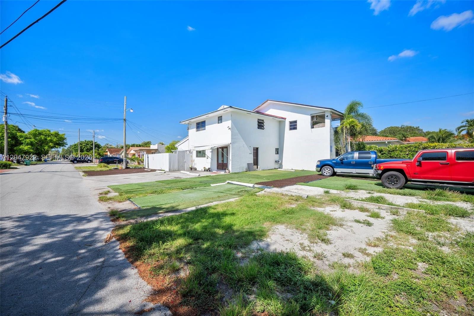 5800 Southwest 20th Street Miami, FL 33155 - Photo 2 of 24