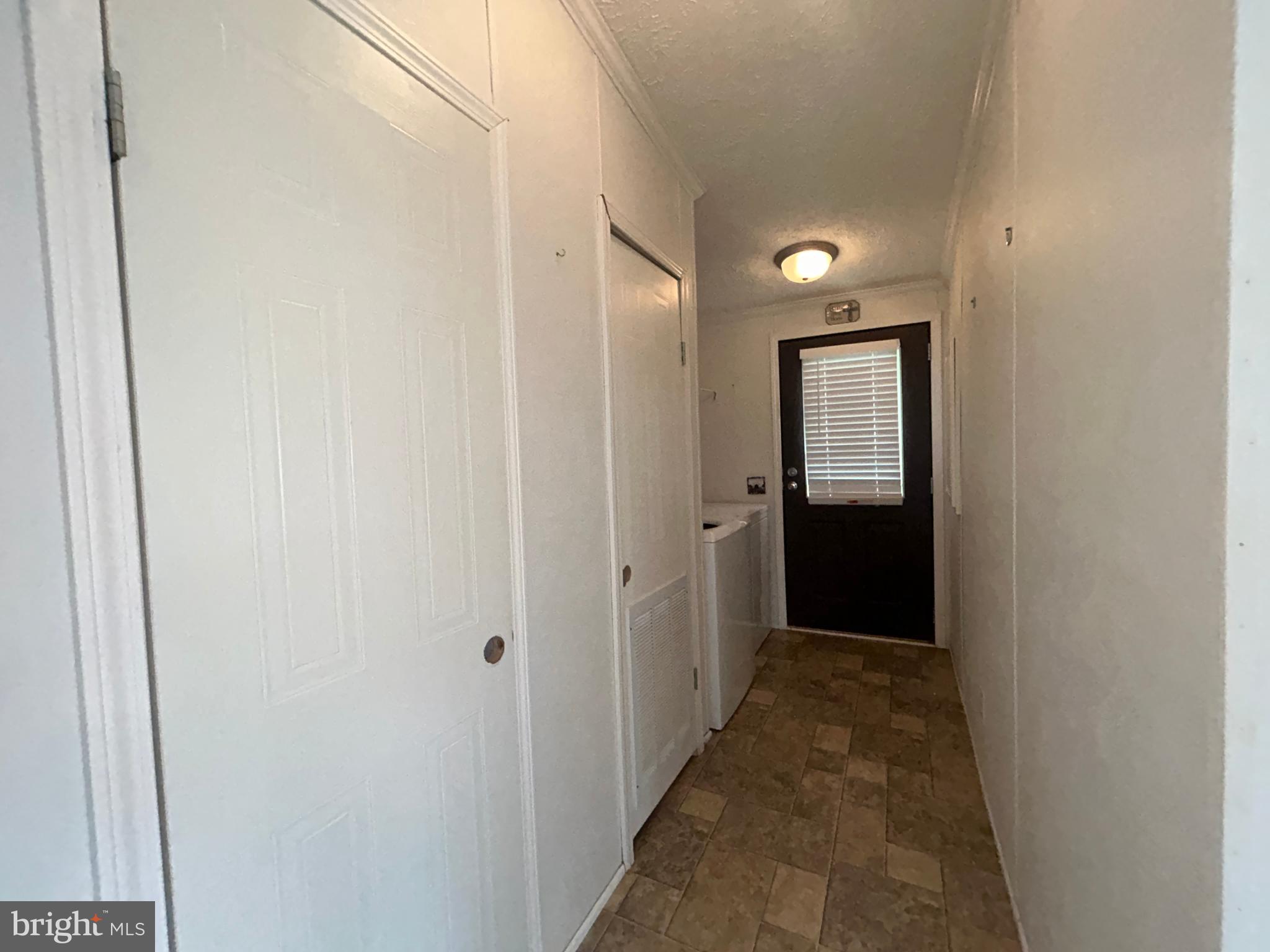 23221 Independence Road Unionville, VA 22567 - Photo 25 of 41 Rear Entry - Laundry