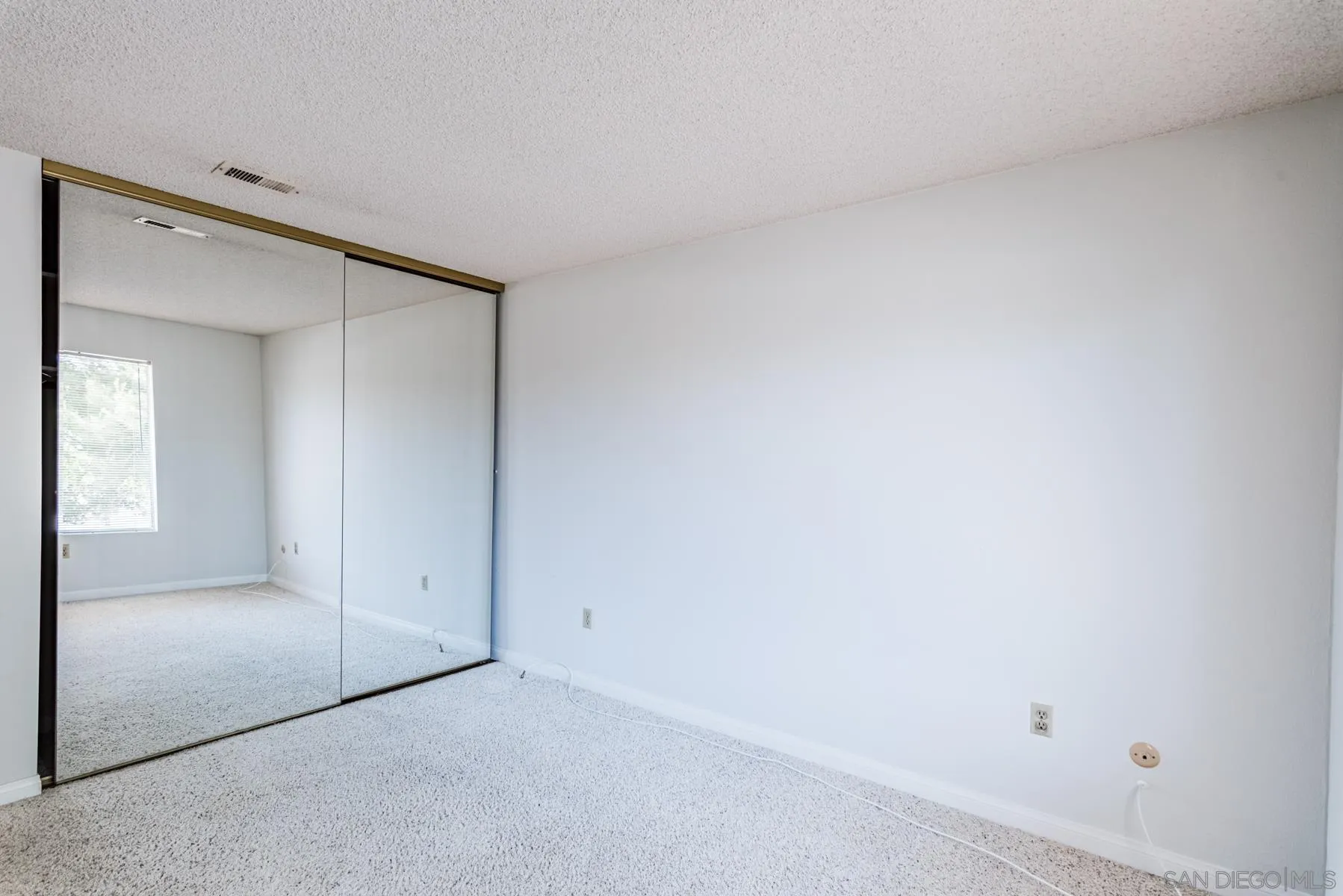 1374 Panorama Ridge Road Oceanside, CA 92056 - Photo 11 of 16 Gallery Image 11