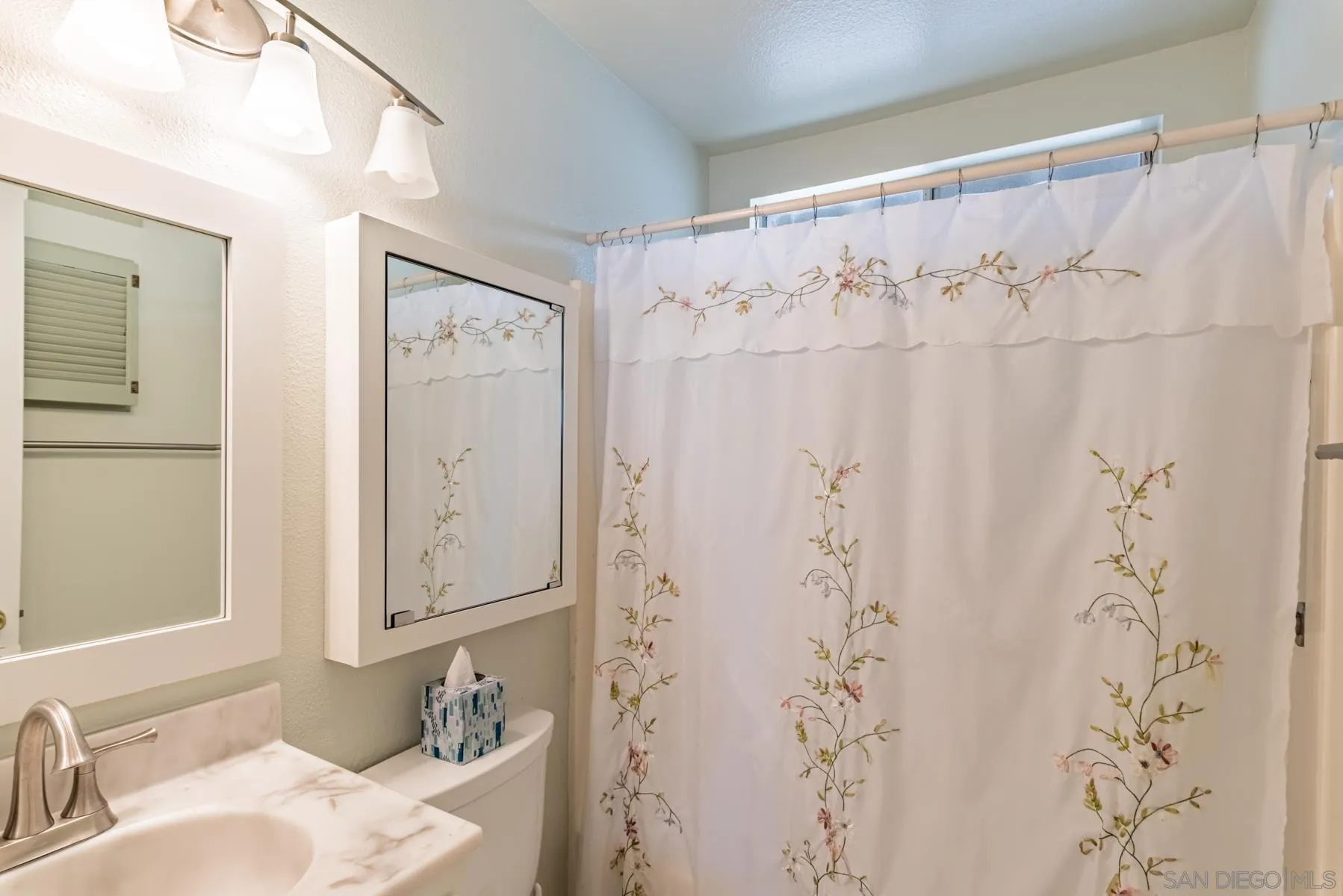 1374 Panorama Ridge Road Oceanside, CA 92056 - Photo 13 of 16 Gallery Image 13