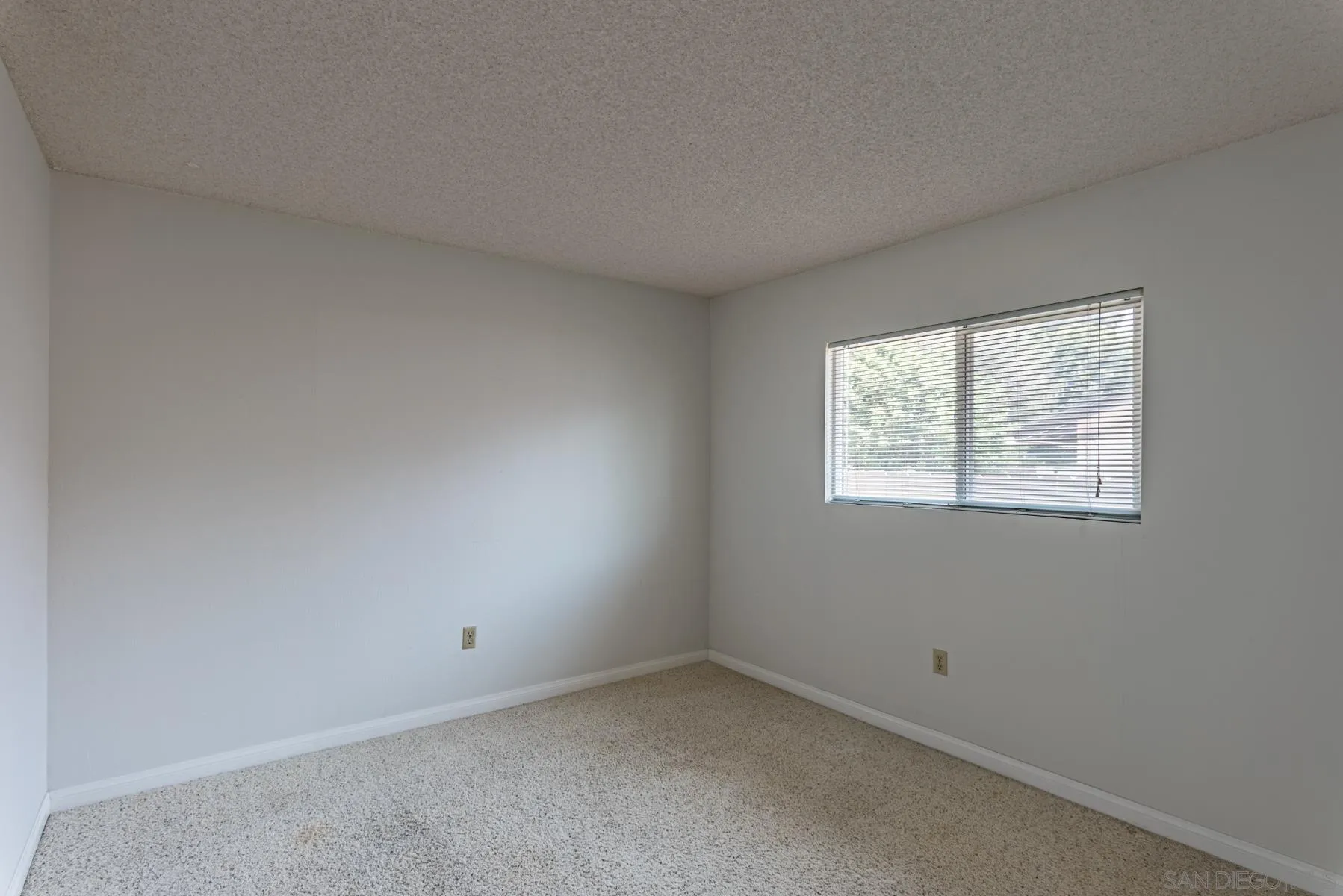 1374 Panorama Ridge Road Oceanside, CA 92056 - Photo 10 of 16 Gallery Image 10