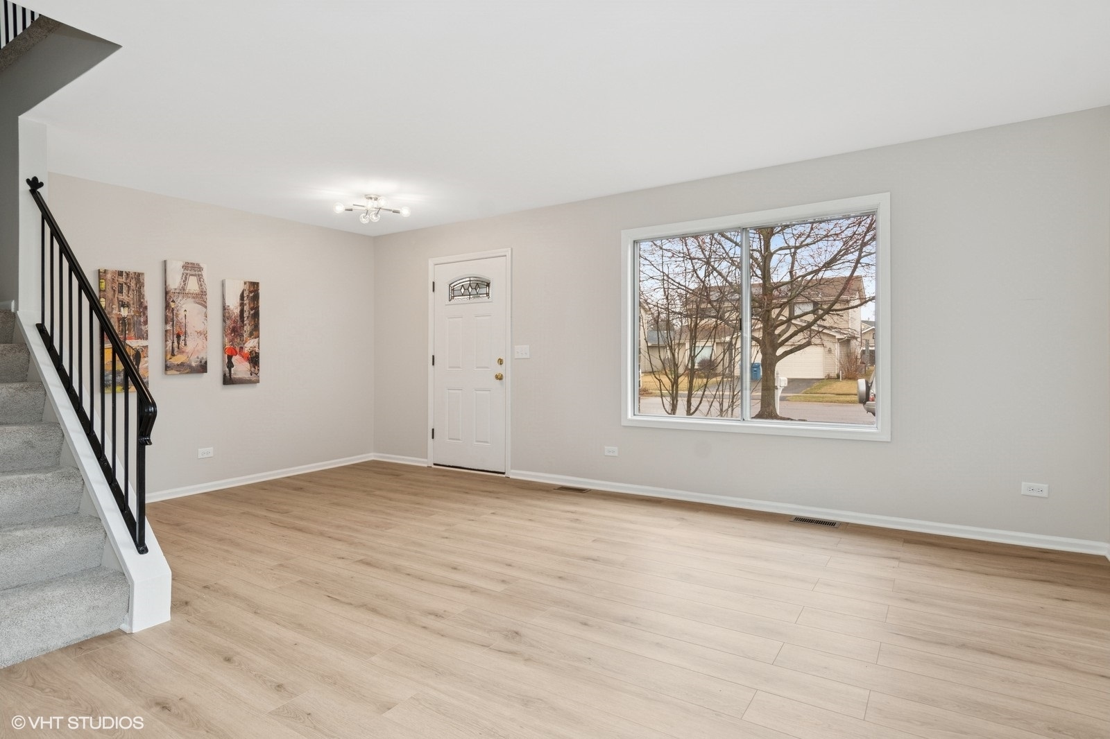 1718 Cumberland Road Aurora, IL 60504 - Photo 2 of 18 Gallery Image 2