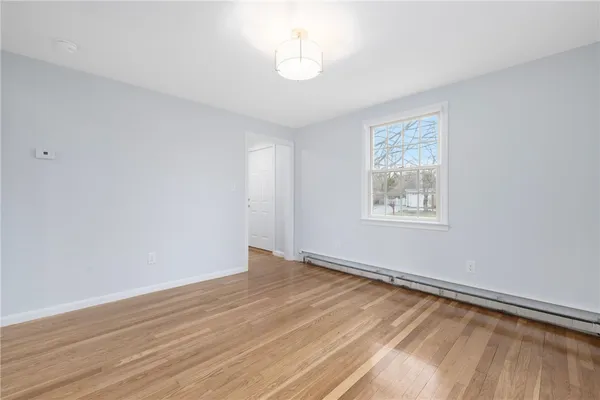 $4,500 | 4 Longmeadow Avenue, Middletown, RI 02842