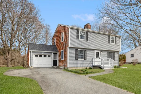 $4,500 | 4 Longmeadow Avenue, Middletown, RI 02842