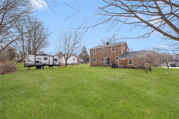 $4,500 | 4 Longmeadow Avenue, Middletown, RI 02842