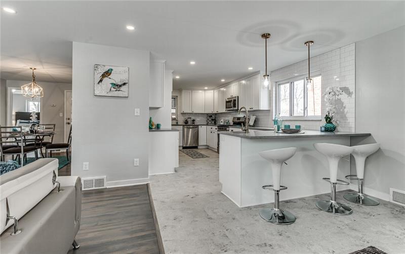 510 Edgewood Road Pittsburgh, PA 15221 - Photo 2 of 25 Gallery Image 2